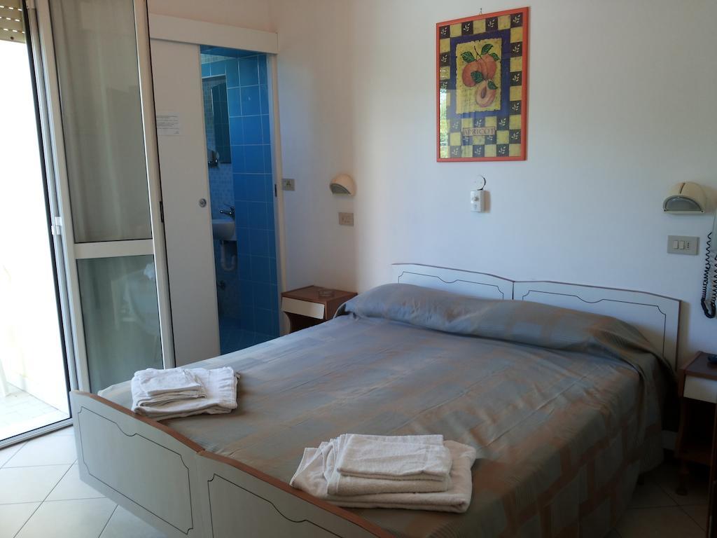 Hotel Cannes Rimini Kamer foto