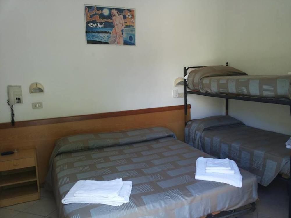 Hotel Cannes Rimini Buitenkant foto